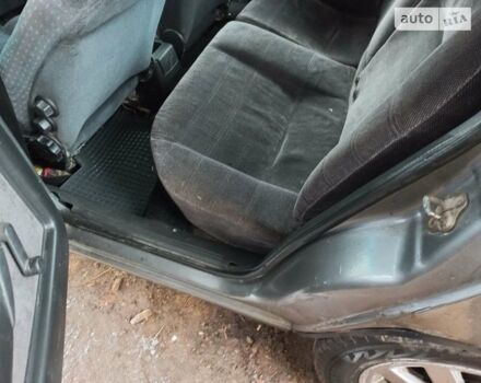 Сірий Опель Вектра, об'ємом двигуна 2 л та пробігом 400 тис. км за 675 $, фото 4 на Automoto.ua