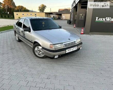 Серый Опель Вектра, объемом двигателя 0 л и пробегом 300 тыс. км за 1499 $, фото 8 на Automoto.ua