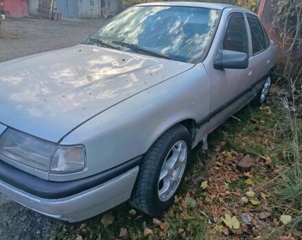 Серый Опель Вектра, объемом двигателя 1.8 л и пробегом 378 тыс. км за 951 $, фото 4 на Automoto.ua