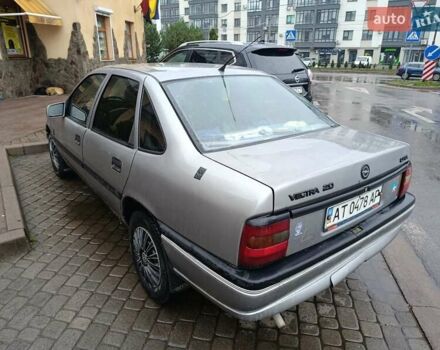 Серый Опель Вектра, объемом двигателя 2 л и пробегом 300 тыс. км за 800 $, фото 5 на Automoto.ua