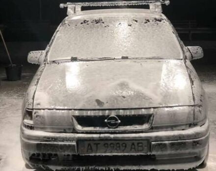 Серый Опель Вектра, объемом двигателя 1.6 л и пробегом 413 тыс. км за 1200 $, фото 3 на Automoto.ua