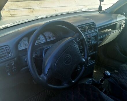 Серый Опель Вектра, объемом двигателя 1.8 л и пробегом 0 тыс. км за 850 $, фото 2 на Automoto.ua