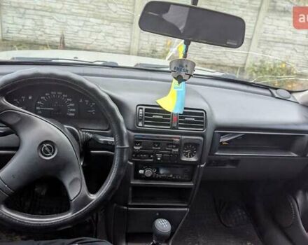 Сірий Опель Вектра, об'ємом двигуна 1.6 л та пробігом 350 тис. км за 1450 $, фото 9 на Automoto.ua