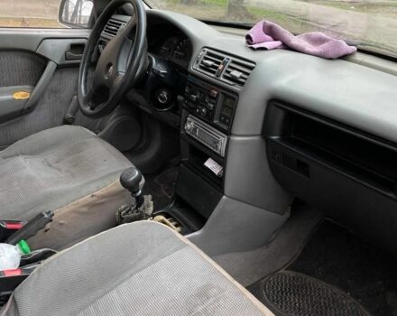 Серый Опель Вектра, объемом двигателя 1.6 л и пробегом 278 тыс. км за 1800 $, фото 2 на Automoto.ua