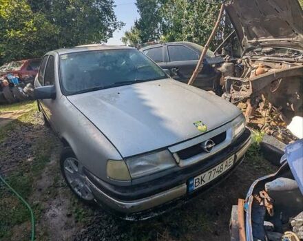 Сірий Опель Вектра, об'ємом двигуна 1.6 л та пробігом 370 тис. км за 1450 $, фото 10 на Automoto.ua