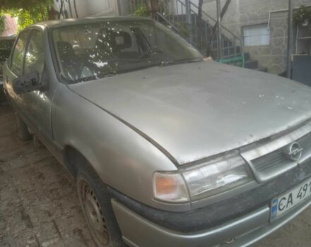 Серый Опель Вектра, объемом двигателя 1.8 л и пробегом 2 тыс. км за 450 $, фото 2 на Automoto.ua