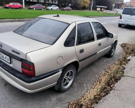 Серый Опель Вектра, объемом двигателя 1.8 л и пробегом 100 тыс. км за 1000 $, фото 2 на Automoto.ua