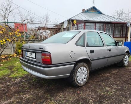 Серый Опель Вектра, объемом двигателя 1.6 л и пробегом 300 тыс. км за 1800 $, фото 3 на Automoto.ua