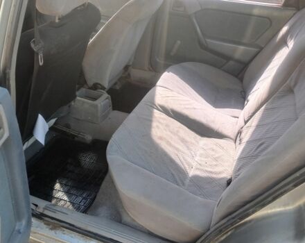 Серый Опель Вектра, объемом двигателя 2 л и пробегом 325 тыс. км за 950 $, фото 7 на Automoto.ua