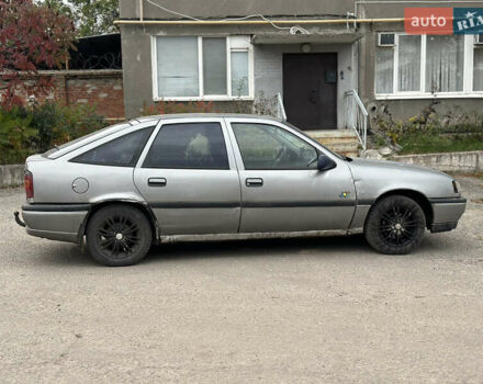 Серый Опель Вектра, объемом двигателя 1.8 л и пробегом 211 тыс. км за 500 $, фото 7 на Automoto.ua