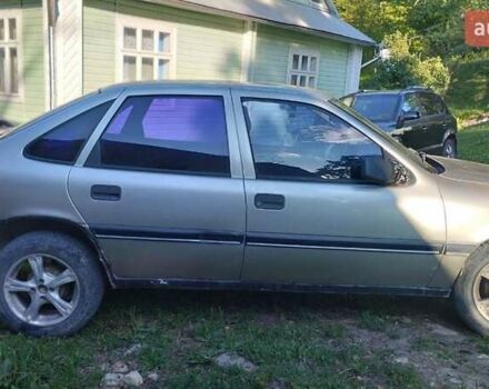 Сірий Опель Вектра, об'ємом двигуна 1.8 л та пробігом 270 тис. км за 1200 $, фото 3 на Automoto.ua