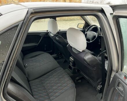 Серый Опель Вектра, объемом двигателя 1.6 л и пробегом 210 тыс. км за 1950 $, фото 9 на Automoto.ua