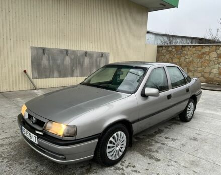 Серый Опель Вектра, объемом двигателя 1.6 л и пробегом 210 тыс. км за 1950 $, фото 4 на Automoto.ua