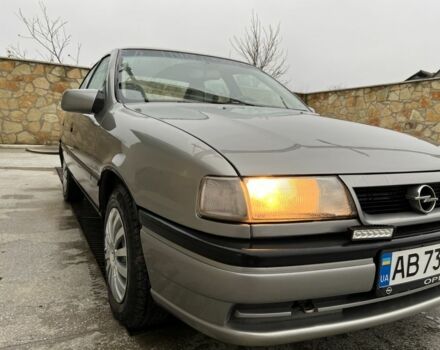 Серый Опель Вектра, объемом двигателя 1.6 л и пробегом 210 тыс. км за 1950 $, фото 3 на Automoto.ua