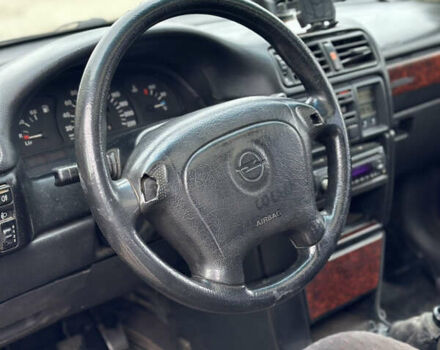 Серый Опель Вектра, объемом двигателя 1.8 л и пробегом 211 тыс. км за 500 $, фото 9 на Automoto.ua