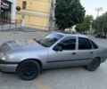Сірий Опель Вектра, об'ємом двигуна 1.8 л та пробігом 350 тис. км за 901 $, фото 3 на Automoto.ua