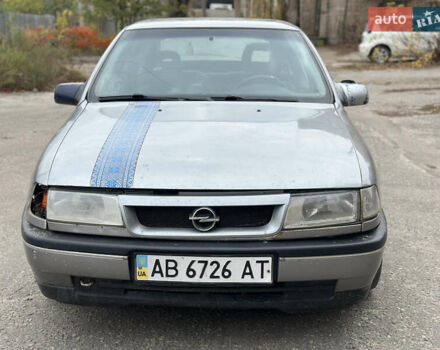 Серый Опель Вектра, объемом двигателя 1.8 л и пробегом 211 тыс. км за 500 $, фото 8 на Automoto.ua