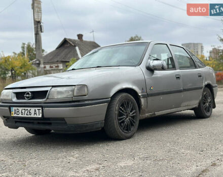 Серый Опель Вектра, объемом двигателя 1.8 л и пробегом 211 тыс. км за 500 $, фото 1 на Automoto.ua