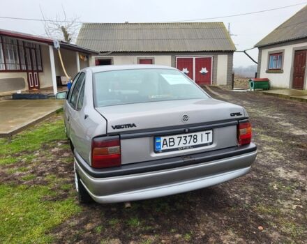 Серый Опель Вектра, объемом двигателя 1.6 л и пробегом 300 тыс. км за 1800 $, фото 2 на Automoto.ua