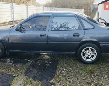 Серый Опель Вектра, объемом двигателя 1.8 л и пробегом 445 тыс. км за 1070 $, фото 3 на Automoto.ua