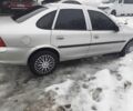Серый Опель Вектра, объемом двигателя 1 л и пробегом 381 тыс. км за 1600 $, фото 1 на Automoto.ua