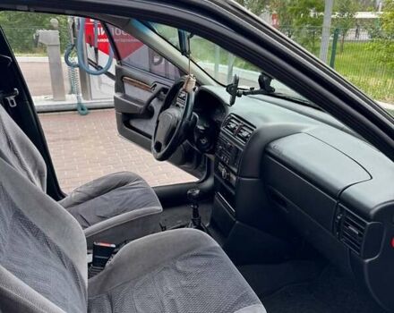 Серый Опель Вектра, объемом двигателя 2 л и пробегом 300 тыс. км за 1900 $, фото 29 на Automoto.ua