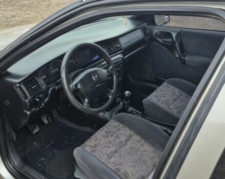 Сірий Опель Вектра, об'ємом двигуна 1.8 л та пробігом 267 тис. км за 1850 $, фото 14 на Automoto.ua