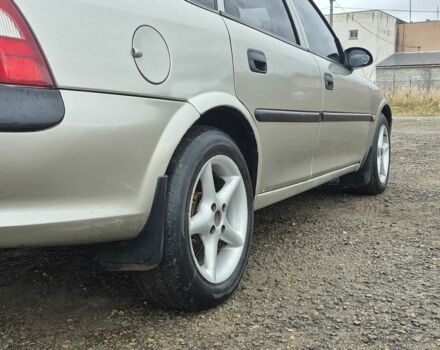 Сірий Опель Вектра, об'ємом двигуна 1.8 л та пробігом 267 тис. км за 1850 $, фото 9 на Automoto.ua