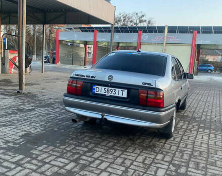 Серый Опель Вектра, объемом двигателя 2 л и пробегом 200 тыс. км за 1700 $, фото 3 на Automoto.ua