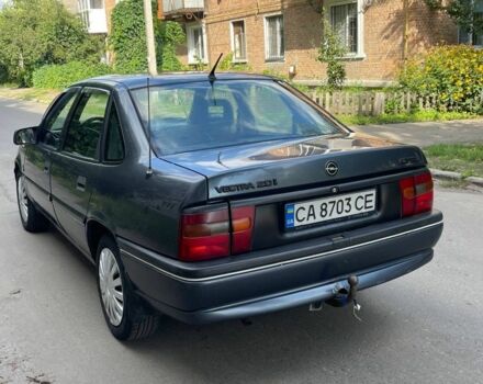 Сірий Опель Вектра, об'ємом двигуна 2 л та пробігом 176 тис. км за 1350 $, фото 4 на Automoto.ua