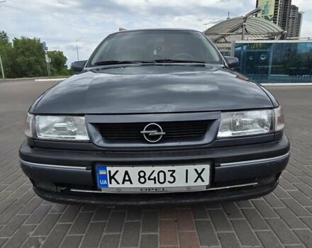 Серый Опель Вектра, объемом двигателя 2 л и пробегом 300 тыс. км за 1900 $, фото 2 на Automoto.ua