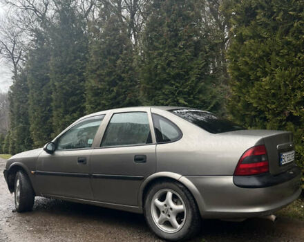 Серый Опель Вектра, объемом двигателя 1.6 л и пробегом 330 тыс. км за 1850 $, фото 1 на Automoto.ua