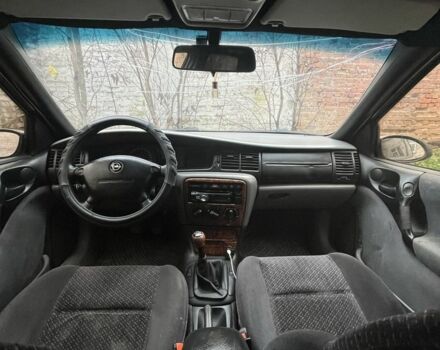 Серый Опель Вектра, объемом двигателя 1.6 л и пробегом 480 тыс. км за 1800 $, фото 4 на Automoto.ua