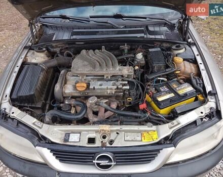 Сірий Опель Вектра, об'ємом двигуна 1.6 л та пробігом 300 тис. км за 900 $, фото 5 на Automoto.ua