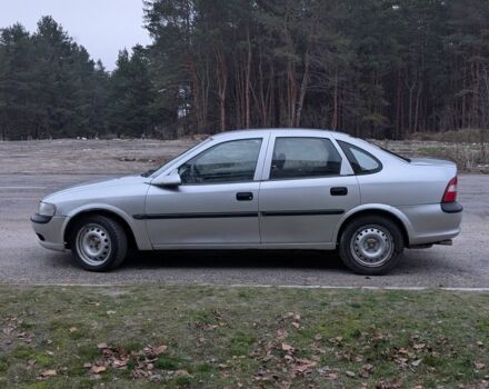 Серый Опель Вектра, объемом двигателя 1.8 л и пробегом 234 тыс. км за 1999 $, фото 1 на Automoto.ua