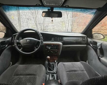 Серый Опель Вектра, объемом двигателя 1.6 л и пробегом 340 тыс. км за 1900 $, фото 9 на Automoto.ua