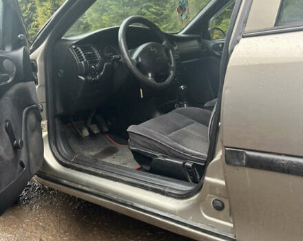 Серый Опель Вектра, объемом двигателя 1.6 л и пробегом 330 тыс. км за 1850 $, фото 7 на Automoto.ua