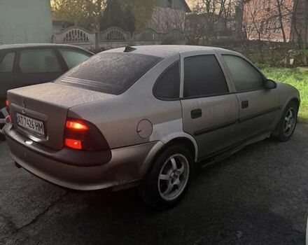 Серый Опель Вектра, объемом двигателя 1.6 л и пробегом 340 тыс. км за 1900 $, фото 7 на Automoto.ua