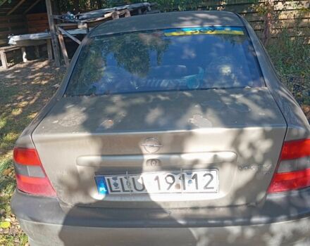 Сірий Опель Вектра, об'ємом двигуна 1.8 л та пробігом 270 тис. км за 1309 $, фото 4 на Automoto.ua