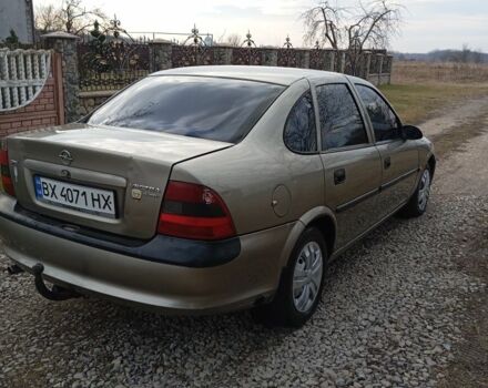 Серый Опель Вектра, объемом двигателя 1.6 л и пробегом 400 тыс. км за 900 $, фото 2 на Automoto.ua