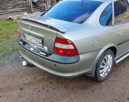 Серый Опель Вектра, объемом двигателя 1.8 л и пробегом 1 тыс. км за 2000 $, фото 4 на Automoto.ua
