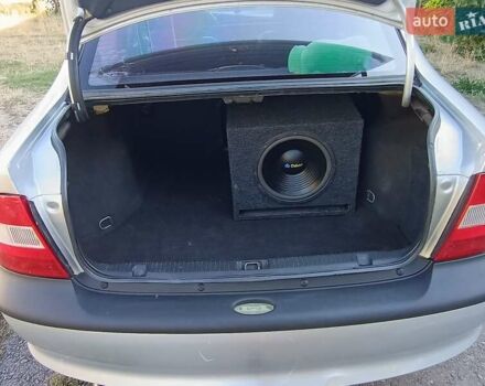 Серый Опель Вектра, объемом двигателя 1.6 л и пробегом 351 тыс. км за 2600 $, фото 5 на Automoto.ua