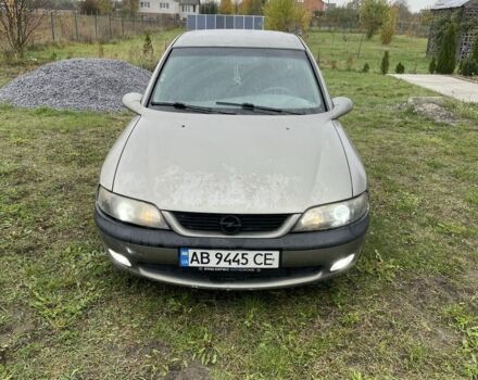 Сірий Опель Вектра, об'ємом двигуна 1.8 л та пробігом 500 тис. км за 800 $, фото 1 на Automoto.ua