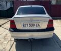 Сірий Опель Вектра, об'ємом двигуна 2 л та пробігом 300 тис. км за 2850 $, фото 4 на Automoto.ua