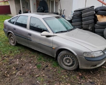 Сірий Опель Вектра, об'ємом двигуна 1.8 л та пробігом 300 тис. км за 650 $, фото 2 на Automoto.ua