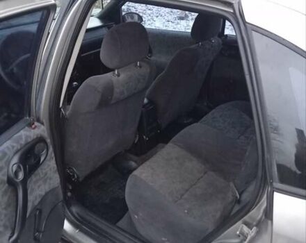 Сірий Опель Вектра, об'ємом двигуна 1.6 л та пробігом 300 тис. км за 900 $, фото 10 на Automoto.ua