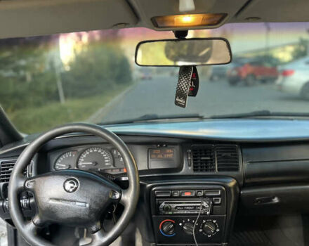 Серый Опель Вектра, объемом двигателя 1.6 л и пробегом 332 тыс. км за 1870 $, фото 4 на Automoto.ua