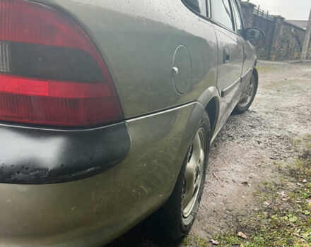 Серый Опель Вектра, объемом двигателя 1.6 л и пробегом 330 тыс. км за 1850 $, фото 4 на Automoto.ua