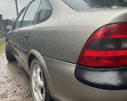 Серый Опель Вектра, объемом двигателя 1.6 л и пробегом 330 тыс. км за 1850 $, фото 3 на Automoto.ua