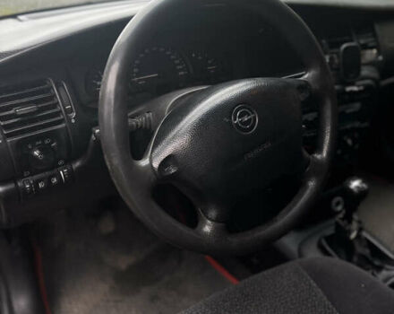 Серый Опель Вектра, объемом двигателя 1.6 л и пробегом 330 тыс. км за 1850 $, фото 11 на Automoto.ua